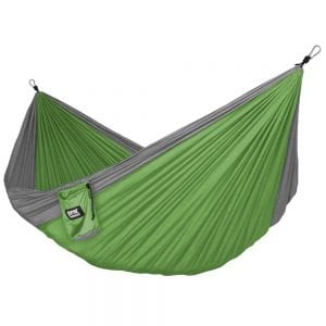 18 Gift Ideas: Men Who Travel Will Love These - Neolite Camping Hammock