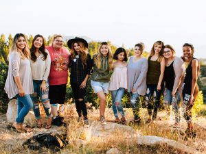 How to Find and Connect with Women Travel Groups